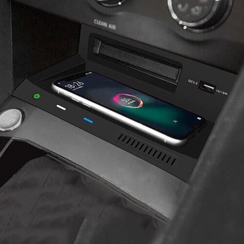 15W QI car wireless charger for VW Tiguan Tiguan MK2 Allspace Tharu 2017 2018 2019 mobile phone charger charging phone holder