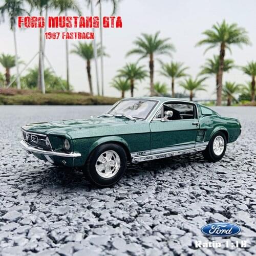 Maisto 1:18 1967 Ford Mustang GT green Car Die casting Alloy Retro Car Model Classic Car Model Car Decoration Collection gift