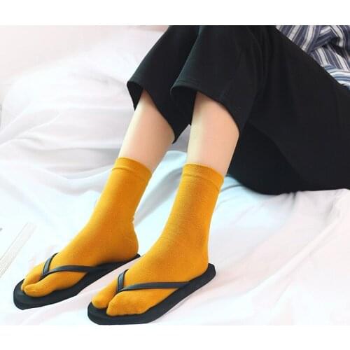 Women Two Finger Socks 2 Toe Socks Japanese Clogs Socks Autumn Pure Cotton Split Toe Solid Color