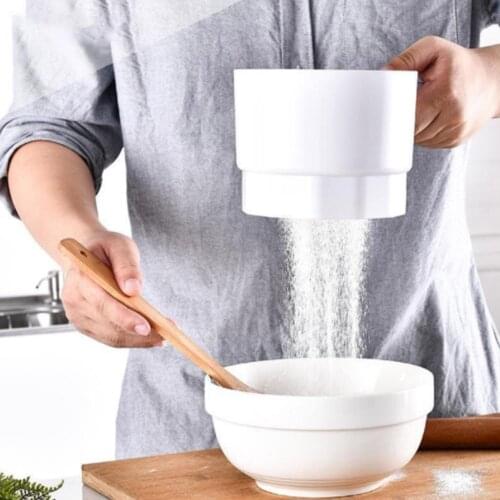 1Pcs Mechanical Hand-Held Sifter Shaker Electric Flour Sieve Icing Sugar Powder Plastic Cup Shaped Kitchen Pastry Cake Tools