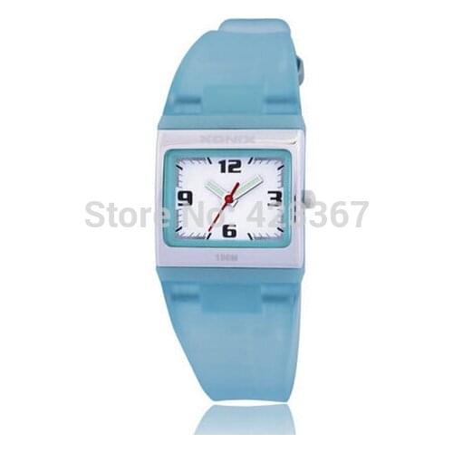 Women Watches New Arrival Women Sports Watches Waterproof 100m Swim Watch Fashion Lady Outdoor Wristwatch Back Light Jelly