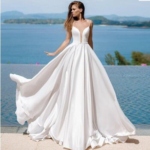 Customize Spaghetti Straps Bridal Dress A Line Deep Neckline Chiffon Long Beach Wedding Gown robes de soirée