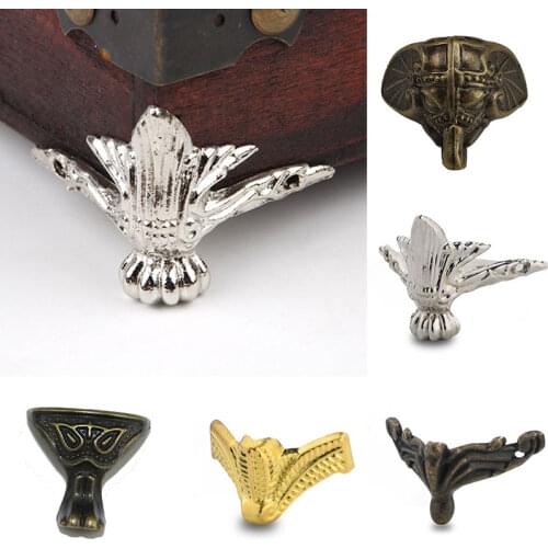 4Pcs/Set Antique Wood Box Feet Leg Corner Protector Triangle Rattan Carved Decorative Bracket For Furniture Hardware
