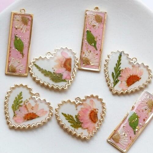 Summer pink natural flowers enclosed in wave love and rectangular pendants Japanese DIY earrings accessories Epoxy material