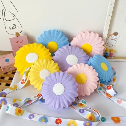 New Fashion Womens Bags Daisy Lovely Macaron Soft Silicone One Shoulder Mobile Phone Bag Large Capacity Messenger Crossbody Bag