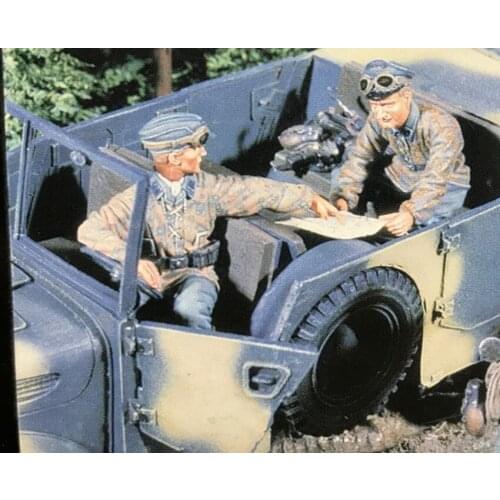 1/35 Resin Figure Model Kit Unassambled Unpainted 744 (NO CAR)