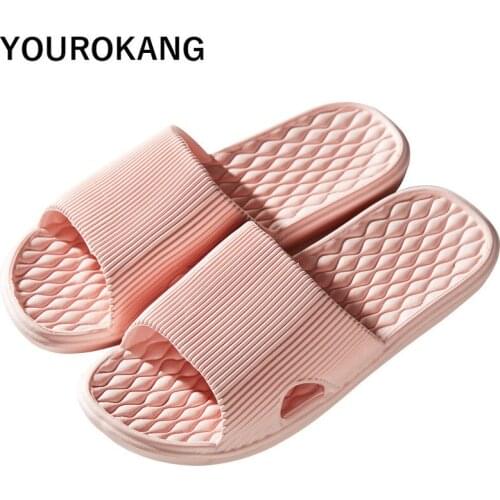 Breathable Men Home Slippers Soft Flat Men Summer Shoes Floor Unisex Couple Bedroom Slippers Bathroom Men Plastic Shoes 2020