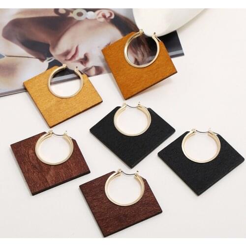 New Geometric Drop Earrings for Women Personality Ear Jewelry Simple Round Hollow Wooden Metal Square Earrings