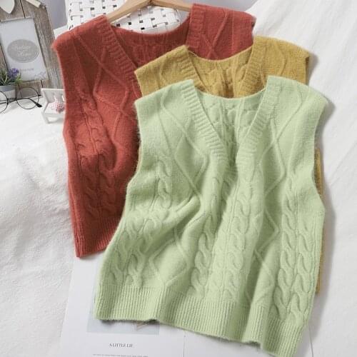 OUMEA Women Knitted Sweater Vest V Neck Spring Autumn Sleeveless Sweater Solid Color Peppy Chic Style Sweet Braid Pattern Vest