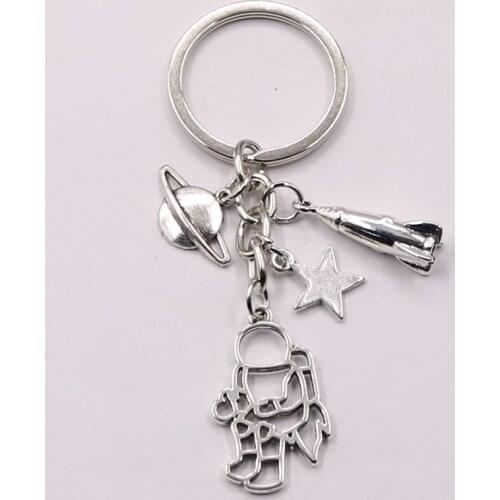 1Pcs New Arrival Rocket Spacecraft Alien UFO Charms Keychain Planet Astronaut Keyholdert Making Men Gift Jewelry Supplies
