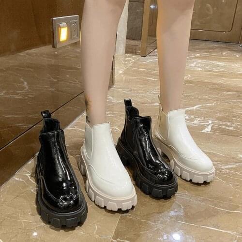 Womens Leather Boots Fashion Womens Shoes 2021 Chelsea Round Toe Booties Ladies Low Heels booties Boots-women Winter