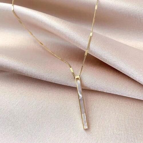 2021 Simple Design Elegant Korea Exquisite Shell Titanium Steel Necklace Kpop initial Fashion Clavicle Party Chain Nacklaces