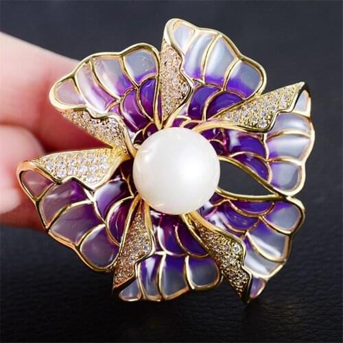 Beautiful Purple Flower Enamel Pins Elegant Pearl Zircon Brooch Pin for Women Banquet Dress Ornament Broche Jewelry Xmas Gift