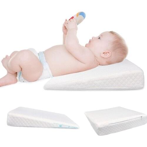 Explosive Hot Sale Anti-spitting Milk Baby Pillow Triangle Slope Baby Pillow Memory Foam Practical Nursing Pillow Baby Pillow