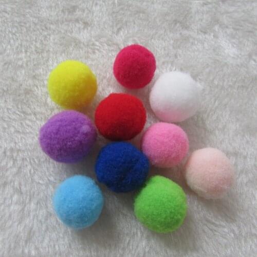 100 pcs 2.5 cm Pompoms Soft Pom Poms Fur Ball Arts Toys Crafts DIY Apparel Sewing Fabric Supplies Wedding Home Decoration