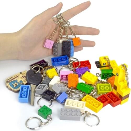 Keychain Building Blocks Random Color key Chain Hanging Ring Holder Accessories Creative bulk brick kits Compatible All Brands