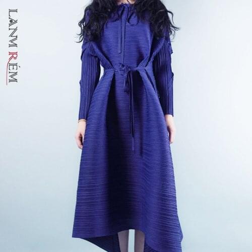 LANMREM Autumn New High Quality Womens Pleated Dresses Vintage Elatic Stand Collar Long Sleeves Folded Clothes With Belts WH678