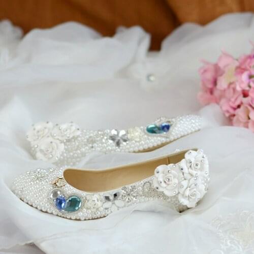 Wedding dress shoes female flat bottom bride bridesmaid shallow mouth single shoes princess adult gift large size low heels