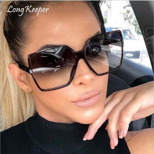 2020 Fashion Women Oversized Sunglasses Brand Designer Big Frame Sun Glasses for Female Trendy Shade with Gradient Lense UV400