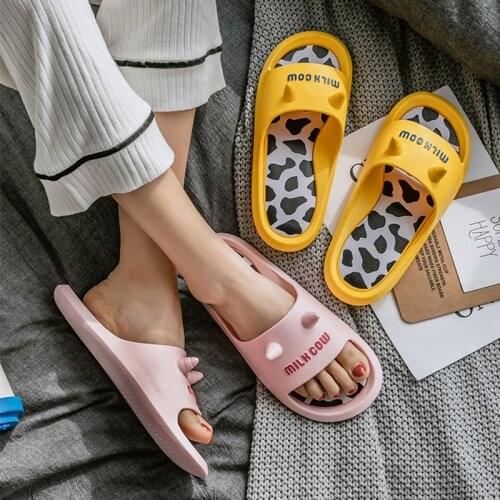 2021 Summer Women Slippers Cute Cartoon Ladies Indoor Bathroom Animal Slipper Couples Slides Designer Flip Flops Soft Shoes