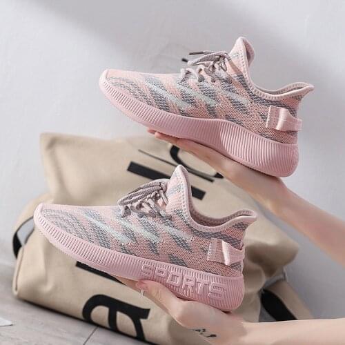 Womens Coconut sole sports shoes 2021 summer new Korean fashion trend light running shoes flying weaving walking shoes