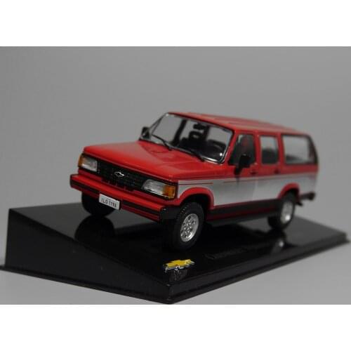 I XO 1:43 Chevrolet Veraneio Custom 1993 SUV boutique alloy car toys for children kids toys Model Original package