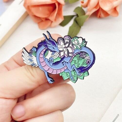 New Fashion Creative Flying Dragon Alloy Brooch Curled In The Flower Dragon Enamel Paint Badge Clothing Bag Pin Jewelry Gift