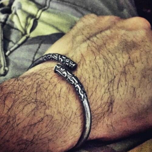 SAINT JAMES Golden Bracelets