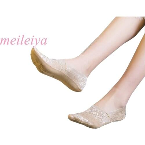 MEILEIYA 10 Pairs/Bag New Hot Summer Women Socks Shallow Stealth Boat Socks Lace Breathable 360 Degree Silicone Anti-Skid Socks