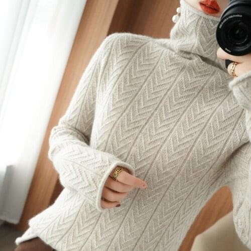 New winter pile collar cashmere sweater womens solid color twisted pure wool sweater loose Pullover Sweater knitted bottomed