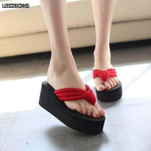 Flip-flops Womens Summer 2021 New Wear Fashion Thick-soled Beach Shoes Womens Sandals And Slippers Women