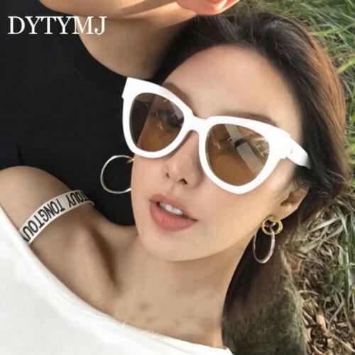 DYTYMJ Oversized Sunglasses Women 2021 Vintage Cat Eye Sunglasses Women Fashion Cateye Shades for Women Lentes De Sol Mujer