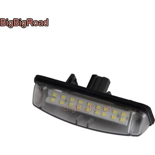 BigBigRoad For Mitsubishi Space Wagon Grandis / Colt Plus / Space Wagon LED Car License Plate Light Number Frame Lamp LED lights