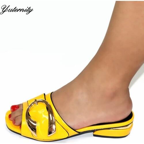 Nigerian PU Leather Yellow Color With Metal Slipper Shoes Italian Fashion Women Slippers Ladies Sandals Plus Size 38-43