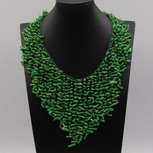 GuaiGuai Jewelry 18" Handwork Natural Green Coral Chips Pendant Necklace Handmade For Women