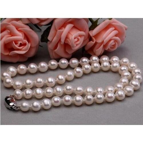 AAA 9-10mm Round White Cultured Freshwater Pearl Necklace 18"