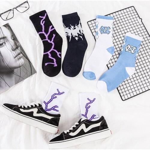 New Fashion Streetwear Lightning Hip-hop Socks Novelty Couple Socks Cotton Women Harajuku Slouch Japanese Black White Socks