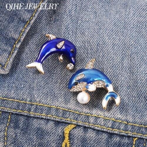Dolphine Brooch Rhinestone Pearl Metal Dolphine Swim Badges Sea Animal Cuties Jewelry Ladies Corsage Sweater Coat Accessories