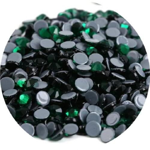 AAAAA Quality Flatback Hole green Hot Fix Rhinestones Glass Strass Rhinestones For clothes wedding decoration