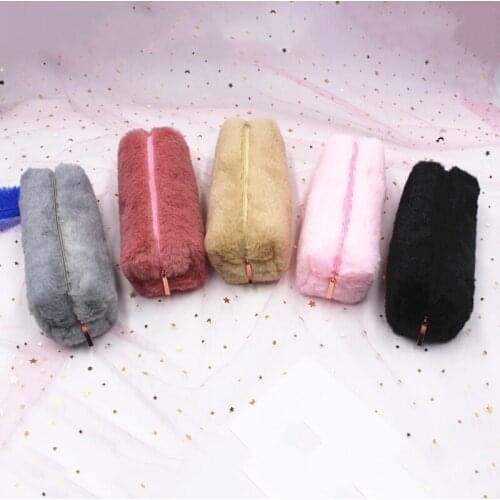 Cute Plush Pencil Pen Pouch Faux Fur Lightweight Large Capacity Stationary Cosmetics Bags Students Girls Bags Office Supplies