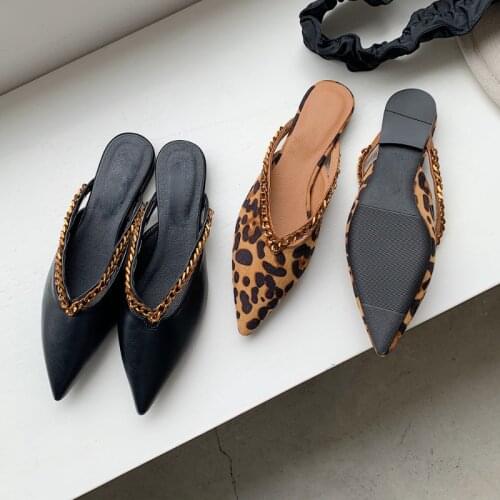 Womens Chain Pointed Toe Shoes 2021 New Flat Shoes Closed Toe Leopard Print Half Slippers Summer Slippers
