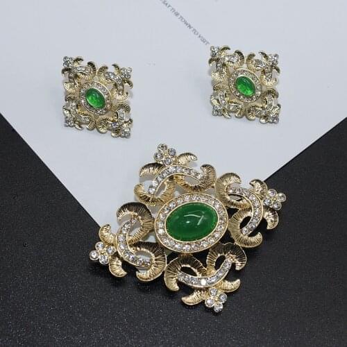 2020 European and American retro Baroque Rhinestone antique chest and Pin Earring Set womens gift dance elegant accessories ydg