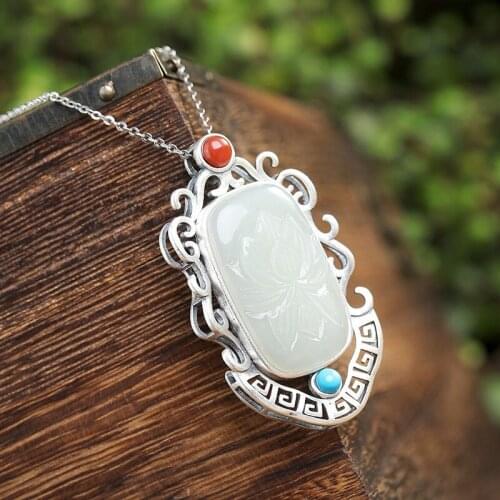 S925 pure silver pendant inlaid natural hetian jade Bai Yuna red, green, high-end hanging round pearl pendant pendant