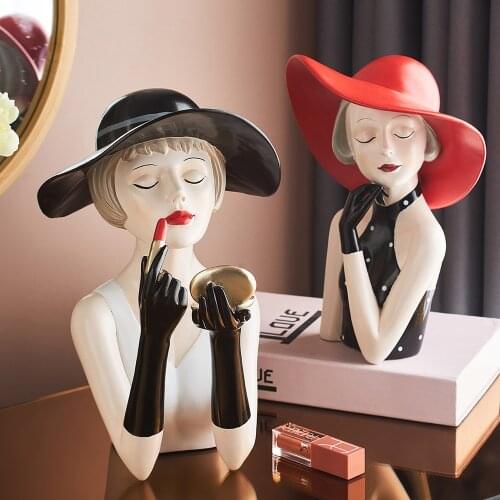 Modern Fashion Girl Ornaments Statues Nordic Home Decore Living Room Office Home Decoration Accessories Statues Decor Gifts