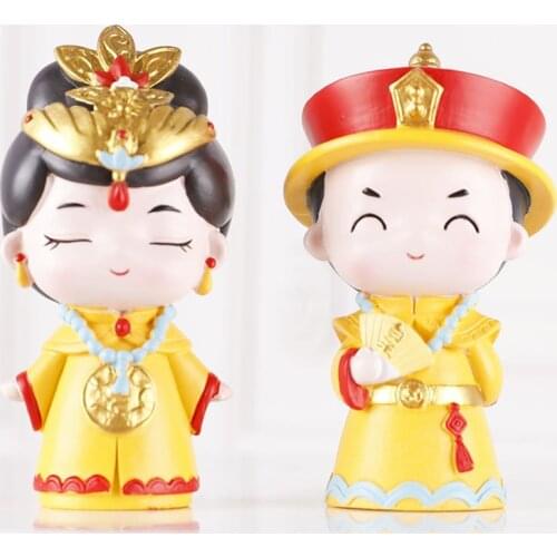 Chinese Emperor Empress Figurine Resin Queen Ornament Traditional Costume Home Decoration Cake Topper Miniature