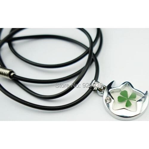 FREE SHIPPING 16 pcs Wholesale pcs fashion moon&star style green four leaf clover St Parker gifts pendants