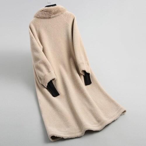 Womens 2020 Fur Coats With Natural Mink Fur Collar Real Wool Sheep Shearing Fur Coat Female Winter Jacket Women WYQ2034