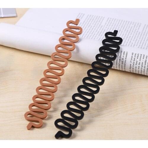 Lightweight Fashion Hair Braiding Braider Superior Quality Roller Magic Skillful Manufacture Hair Twist Bun Maker