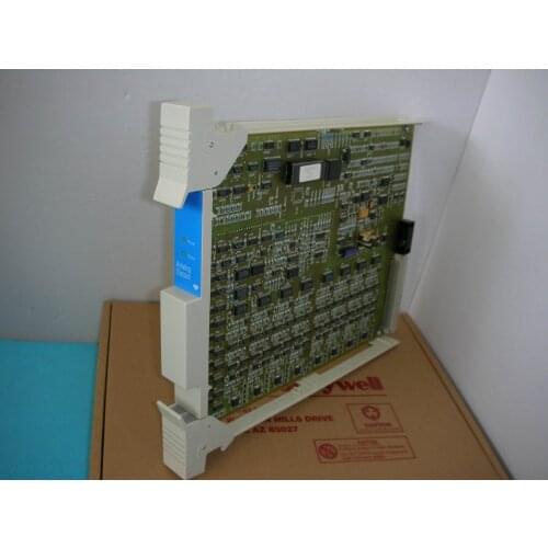 1PC USED HONEYWELL 51304672-100 IN BOX