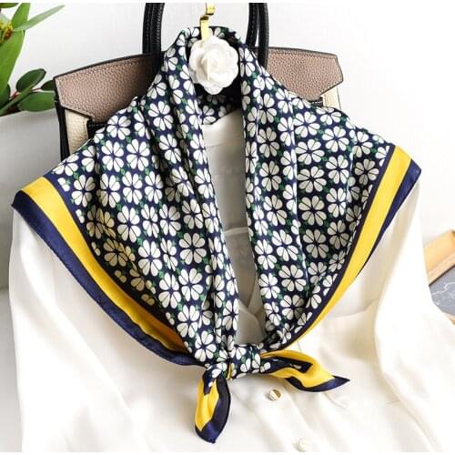 2020 Korean popular kerchief fashion winter warm Shawl new style printing small Scarves for women summer sunscreen Beach towel